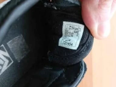 Hermosos Zapatos Vans Negros para bebe talla 21 – photo 6